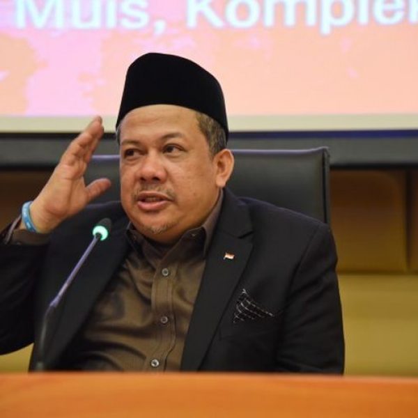 Fahri Hamzah : Jokowi Berpotensi “Dilumpuhkan” karena Pengesahan UU KPK yang Baru