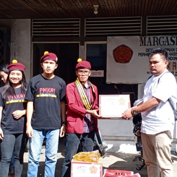 PMKRI Pontianak Gelar Aksi Sosial Bersama Velox Kalbar