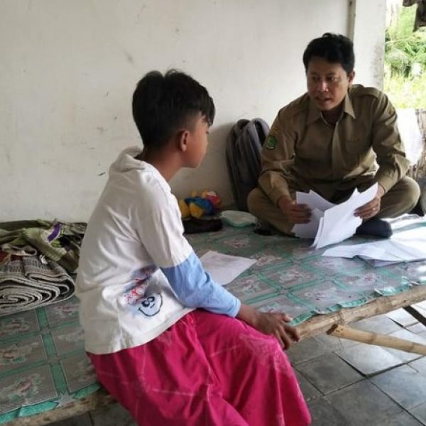 Datangi Murid Satu per Satu di Saat Pandemi Covid-19, Ini Alasan Guru SD Avan