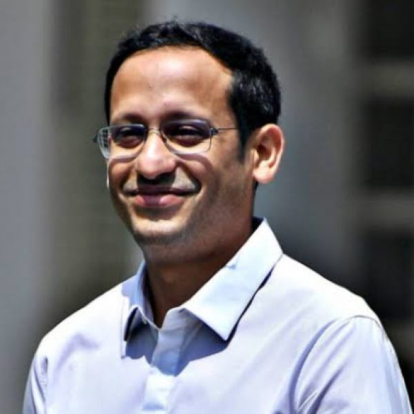 Pembelajaran Daring, Nadiem Sebut Dana Bos Bisa untuk Beli Data Internet Guru dan Murid