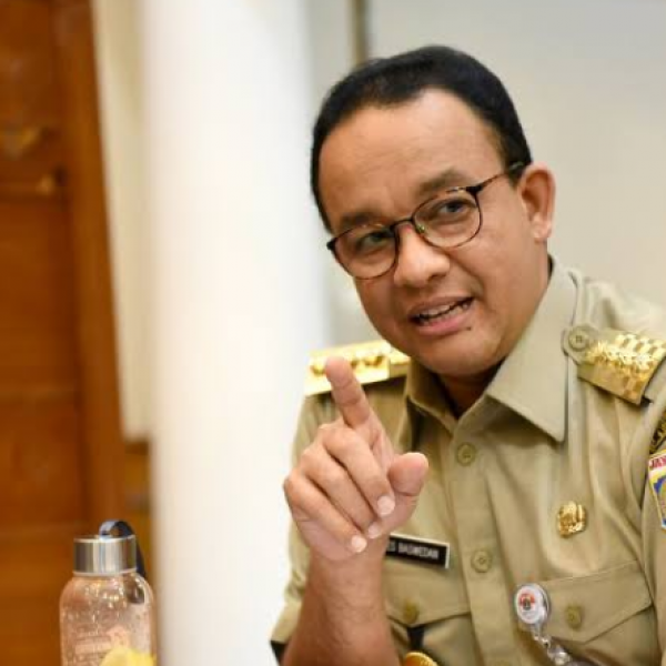 Polemik Bansos, Anies Baswedan : Kita yang di Lapangan Lebih Tahu