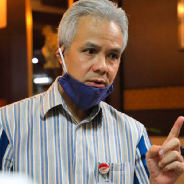 Terkait Pembakaran Bendera PKI dan PDI-P, Ganjar : Partai Kami Juga Anti PKI