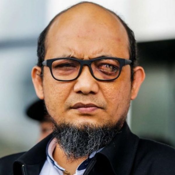 Sindir Jokowi, Novel: Anda Berhasil Buat Pelaku Kejahatan Tetap Sembunyi