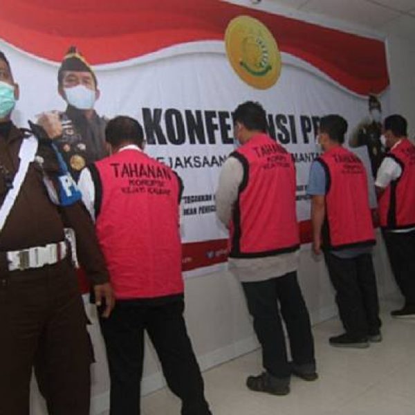 Lima Orang Ditahan Kejati Kalbar Terkait Korupsi Pembangunan Jalan Ketapang