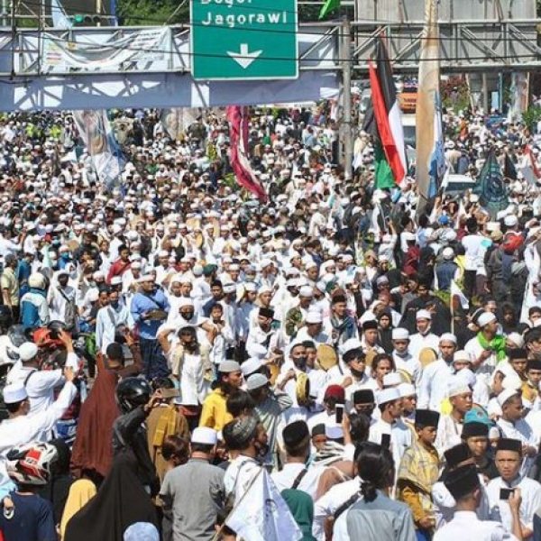 Imbas Kerumunan Rizieq Shihab, Bandara Soetta Rugi 16 Juta