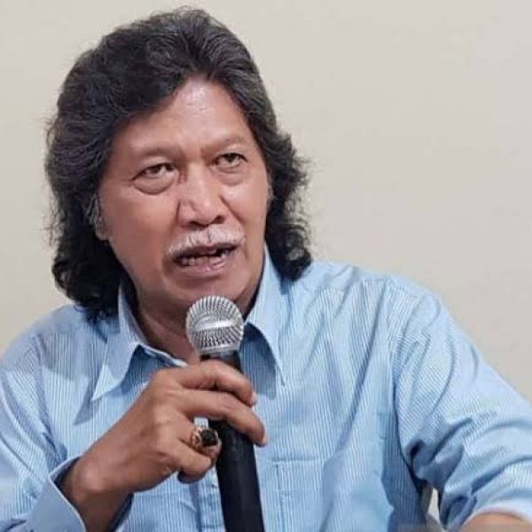 Cak Nun: Tidak Ada Islam Radikal, Justru yang Radikal itu Pemerintah!