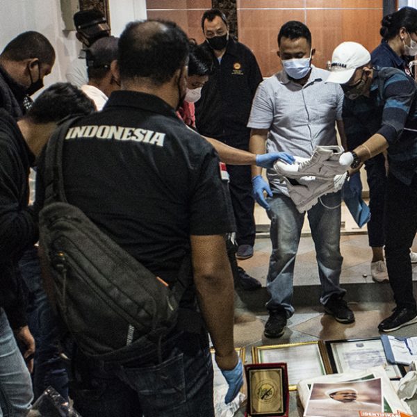 Polri Pastikan Barang Bukti Cairan di Bekas Markas FPI adalah Bahan Peledak