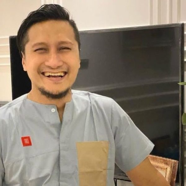 Haji Batal, Arie Untung: Gimana Jika Allah Buka Pintu Surga Kecuali untuk Indonesia?