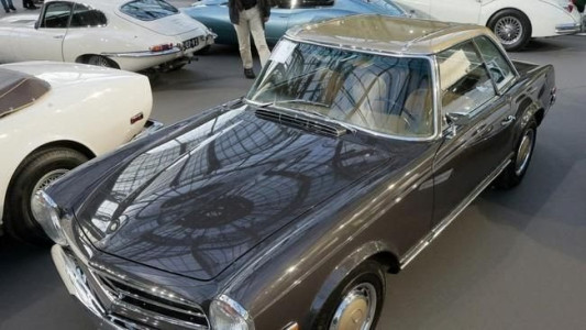 Masih Ngutang, Ridwan Kamil Diduga Beli Mobil Mercy Peninggalan BJ Habibie Pakai Uang Korupsi