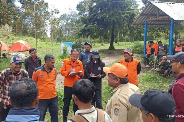 Kerahkan 150 Personel, Pencarian Pendaki Hilang di Bukit Mongkrang Belum Membuahkan Hasil