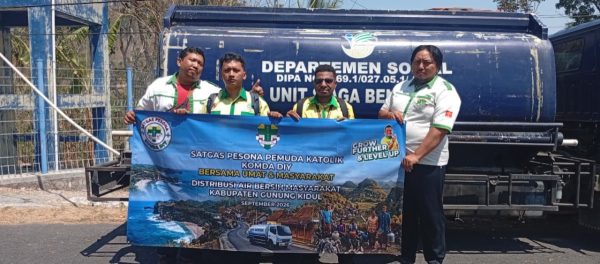 Atasi Kekeringan di Gunungkidul, Pemuda Katolik Komda DIY Salurkan 17 Tangki Air Bersih