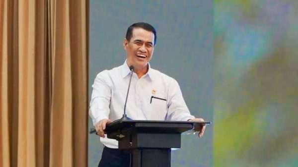 Terlibat Judi Online dan Melanggar Disiplin, Mentan Amran Copot Permanen 13 Pejabat Kementan